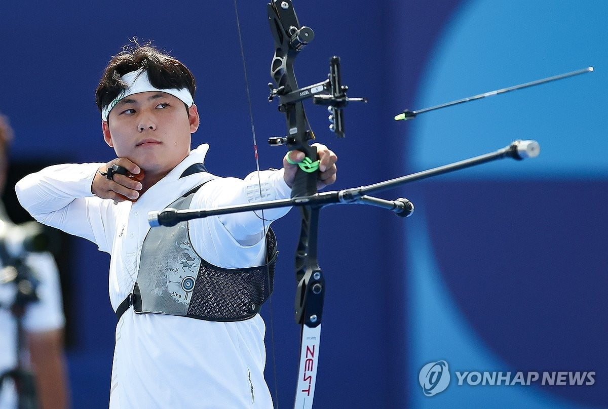 ⚽法甲半场：德尔卡斯蒂略点射破门登贝莱头槌追平 巴黎暂时1-1布雷斯特