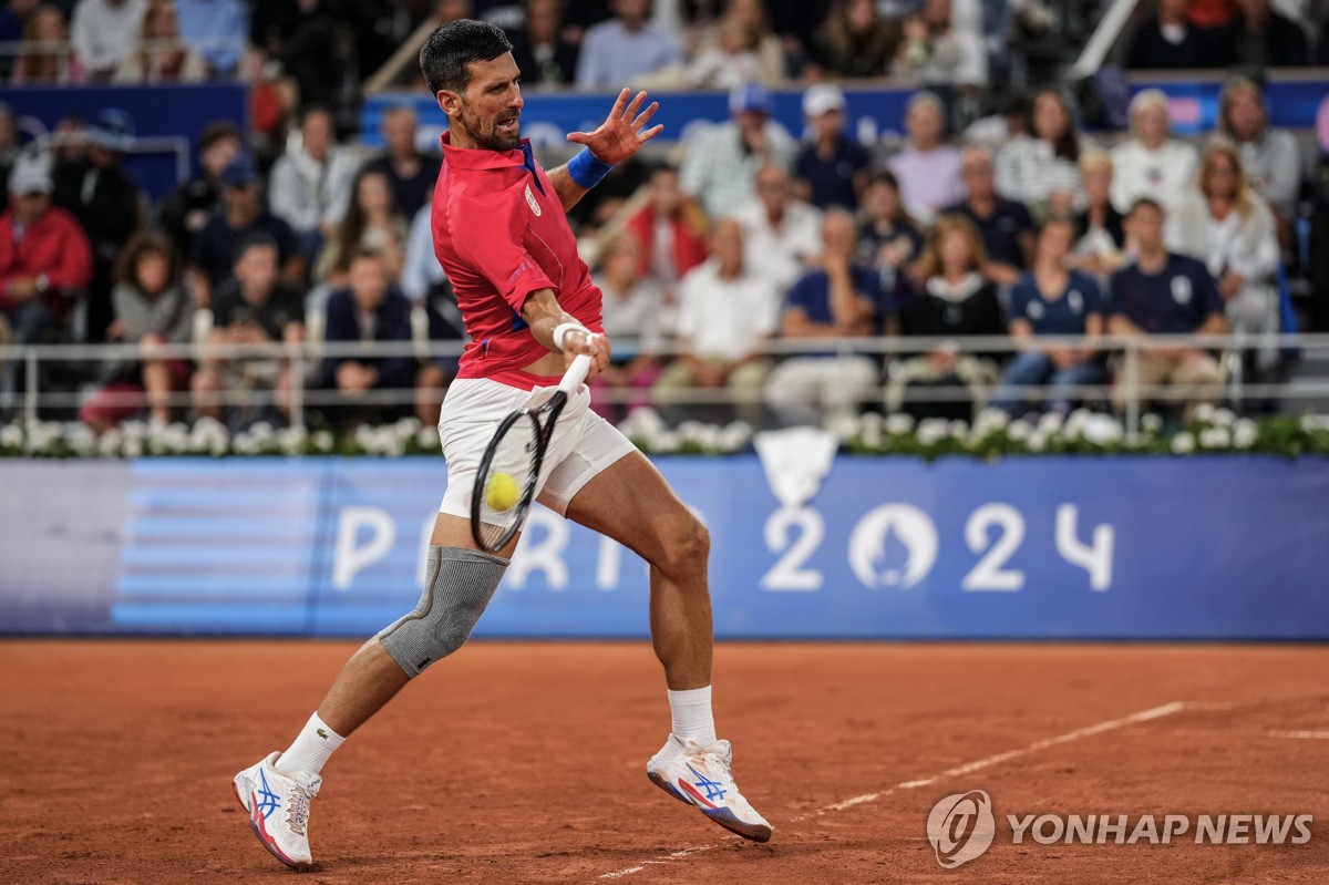 法兰克福vs拜仁慕尼黑全场数据：射门数6-24，射正数4-13